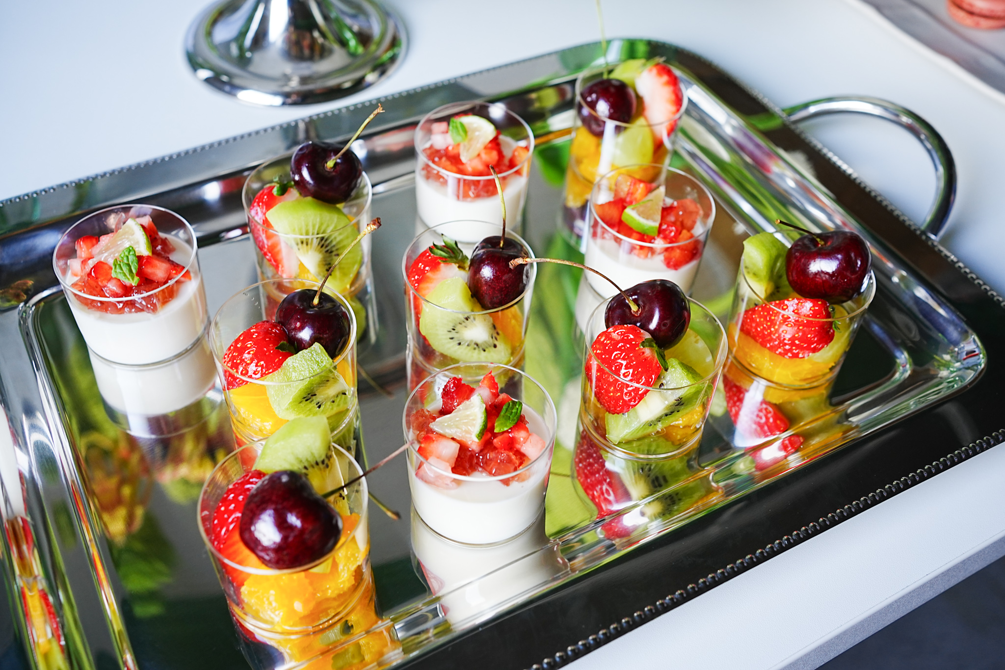 季節のフルーツカップ(フルーツ4種)
