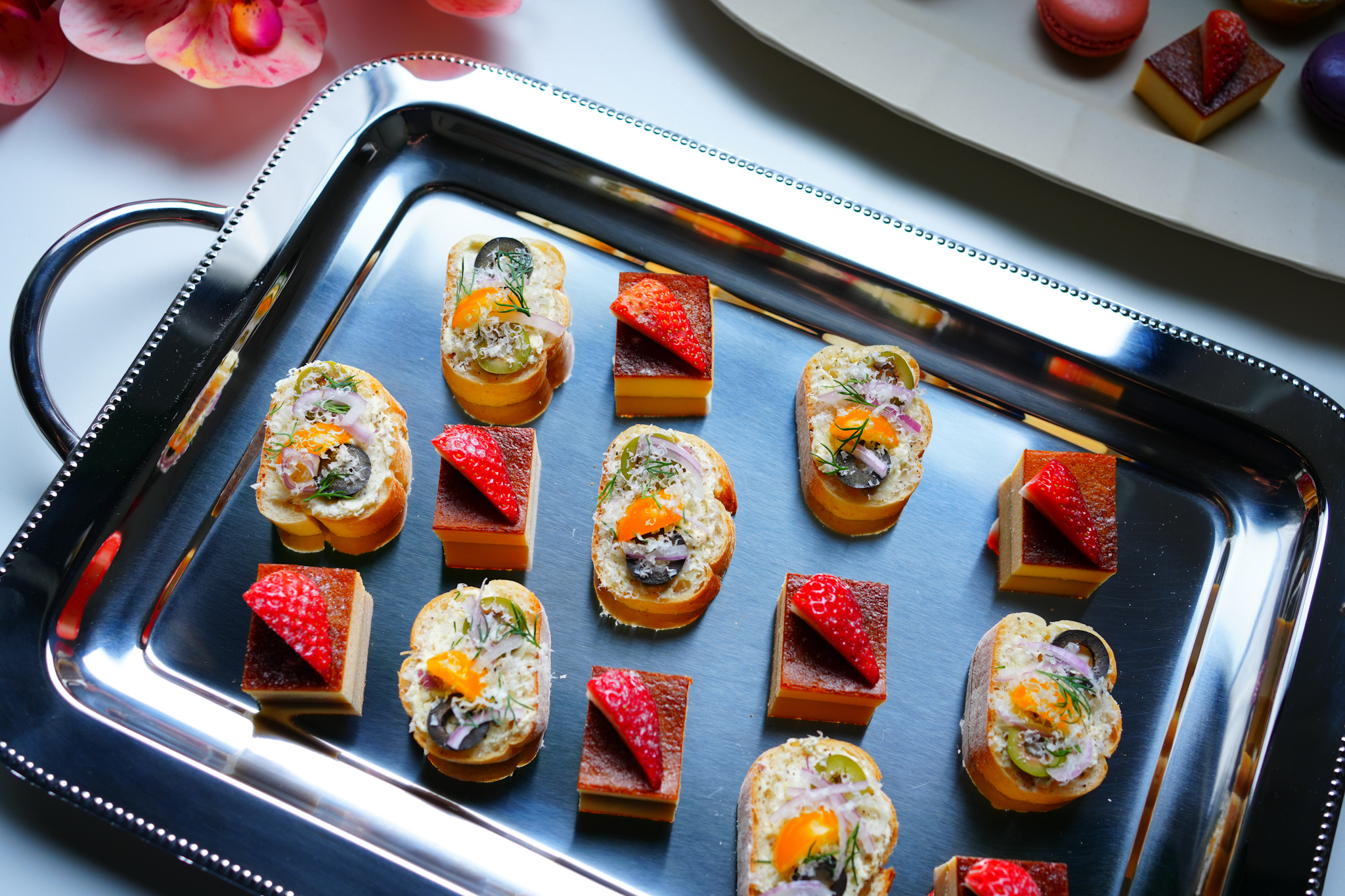 NYチーズケーキ / パルミジャーノチーズ&オリーヴオープンサンド
