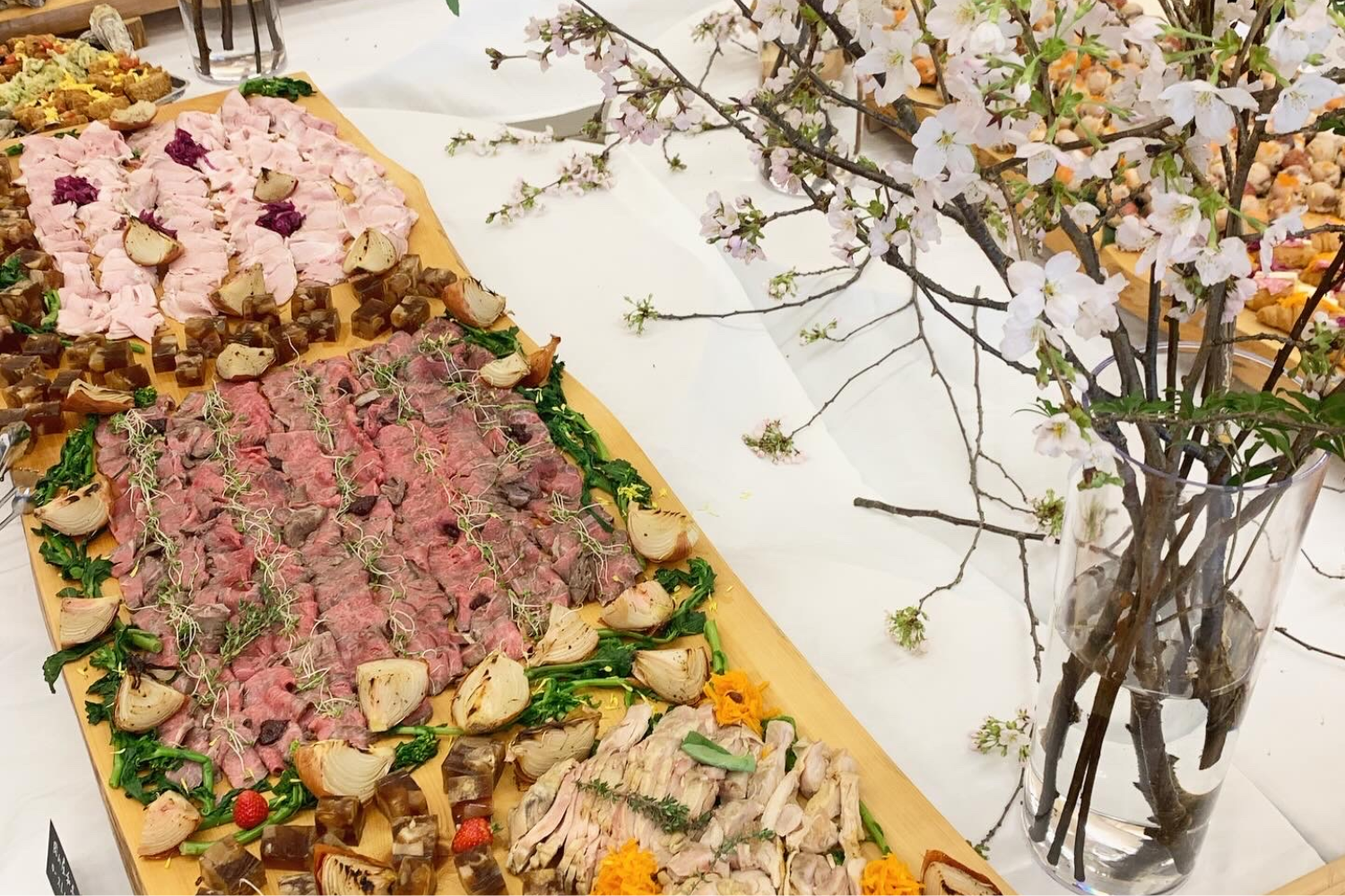 写真は６０人前のイメージ