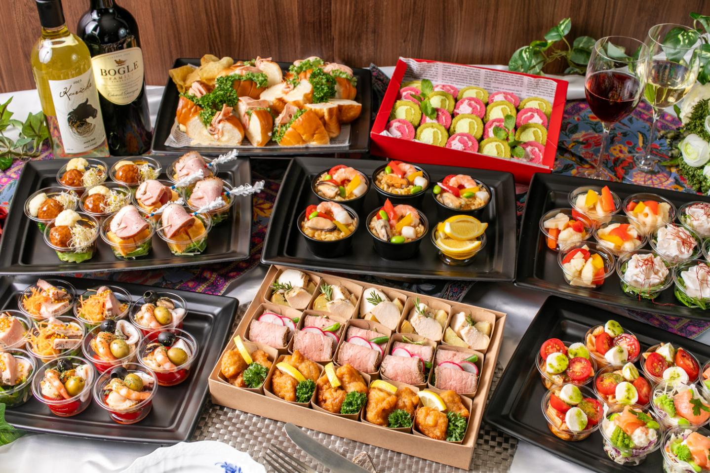 【春の期間限定プラスワン】【お届けのみ】全14品・自家製ローストビーフ・海の幸のパエリア付プラチナムオードブル画像0