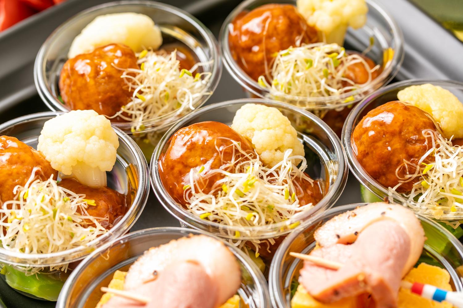 【春の期間限定プラスワン】【お届けのみ】全14品・自家製ローストビーフ・海の幸のパエリア付プラチナムオードブル画像11