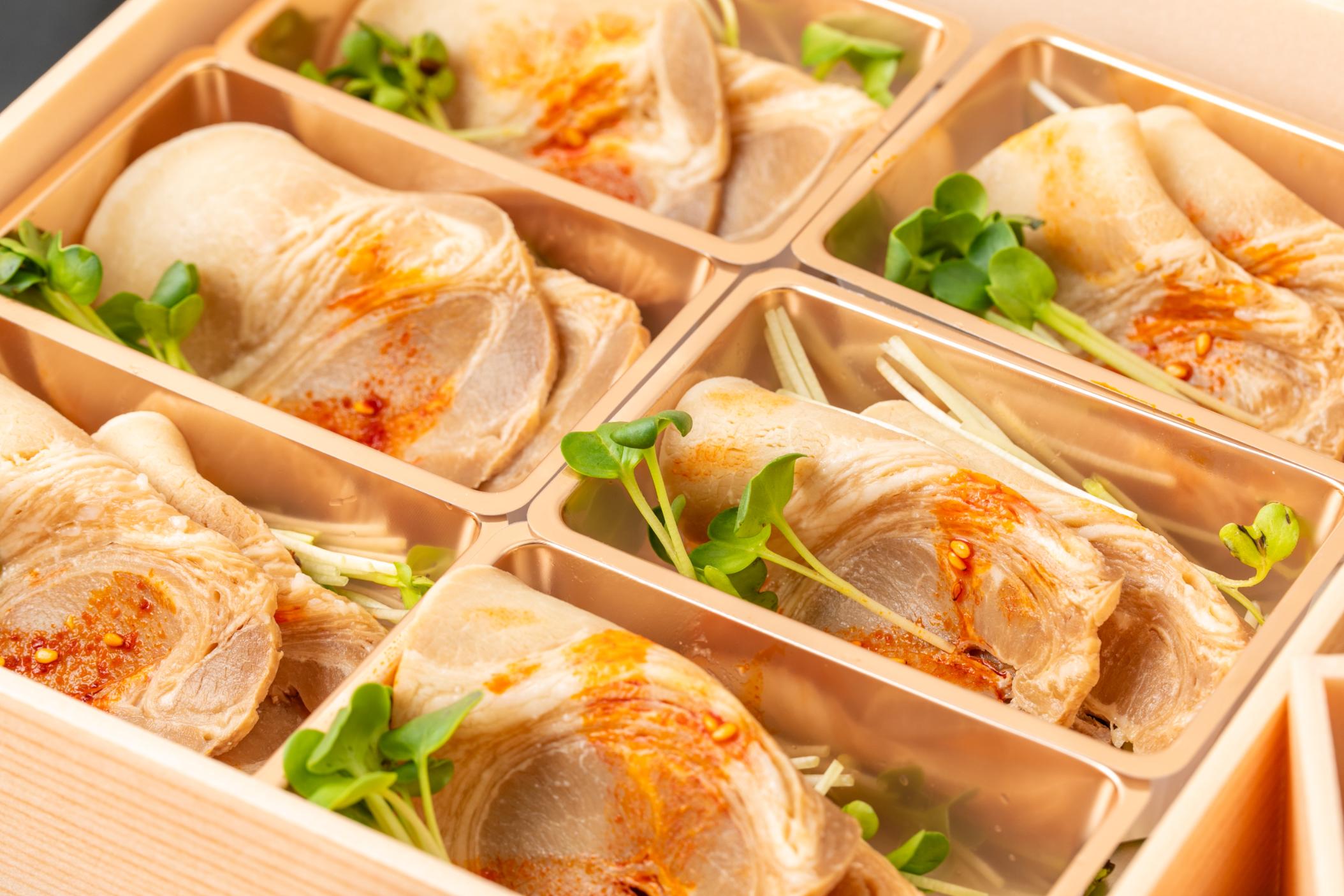 厚切りチャーシュー　麻辣ソース