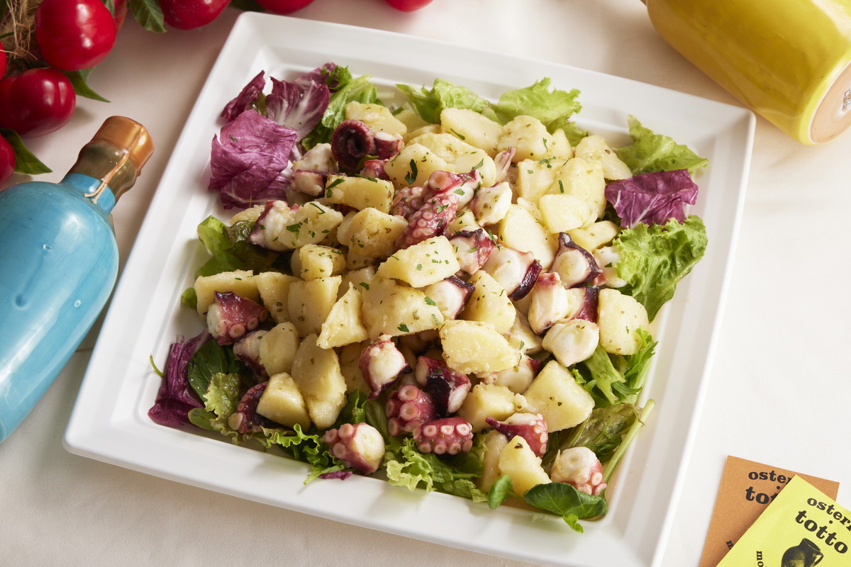 真タコとジャガイモのサラダ