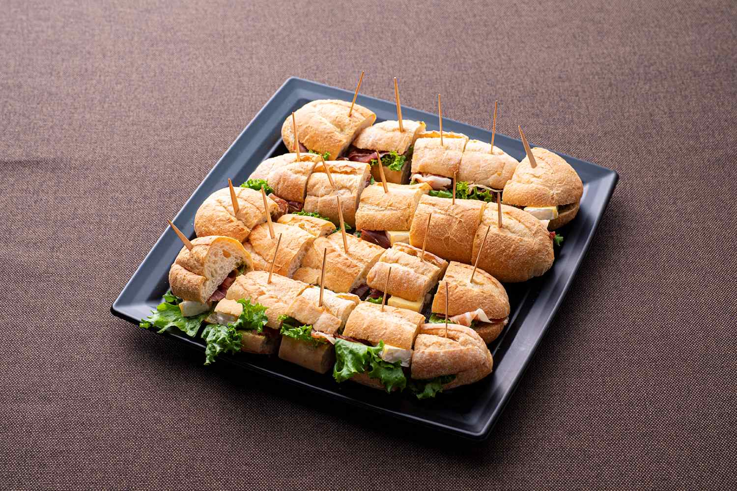 生ハムとカマンベールチーズサンド