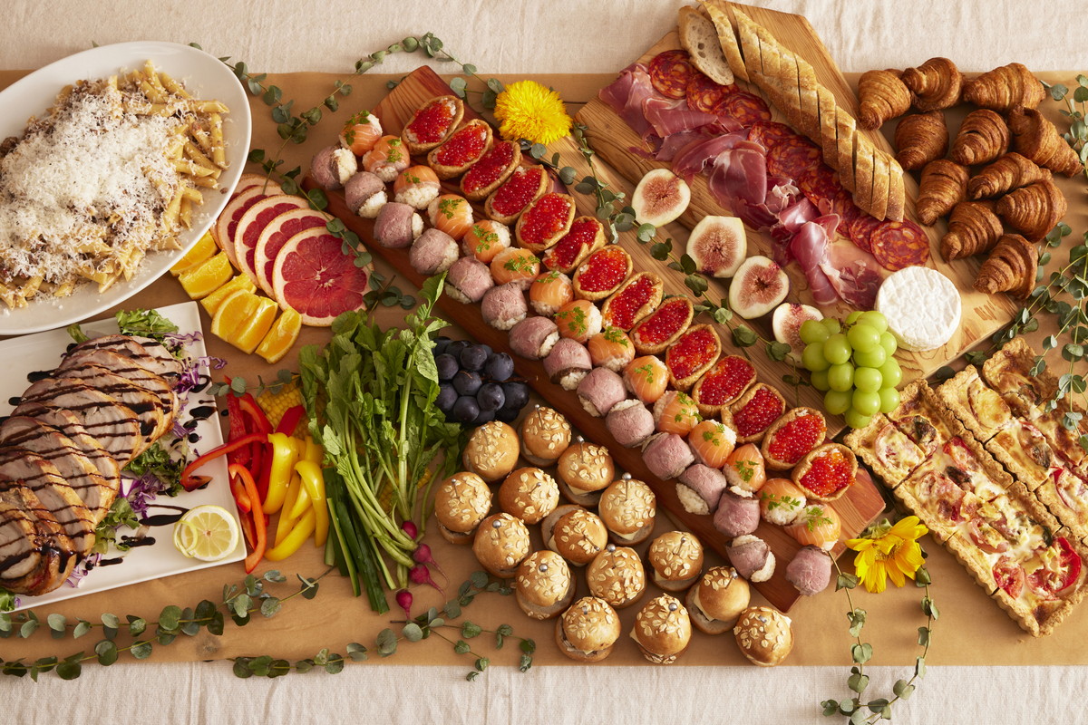 15名様の盛り付けイメージ※クロワッサンはオプションメニュー