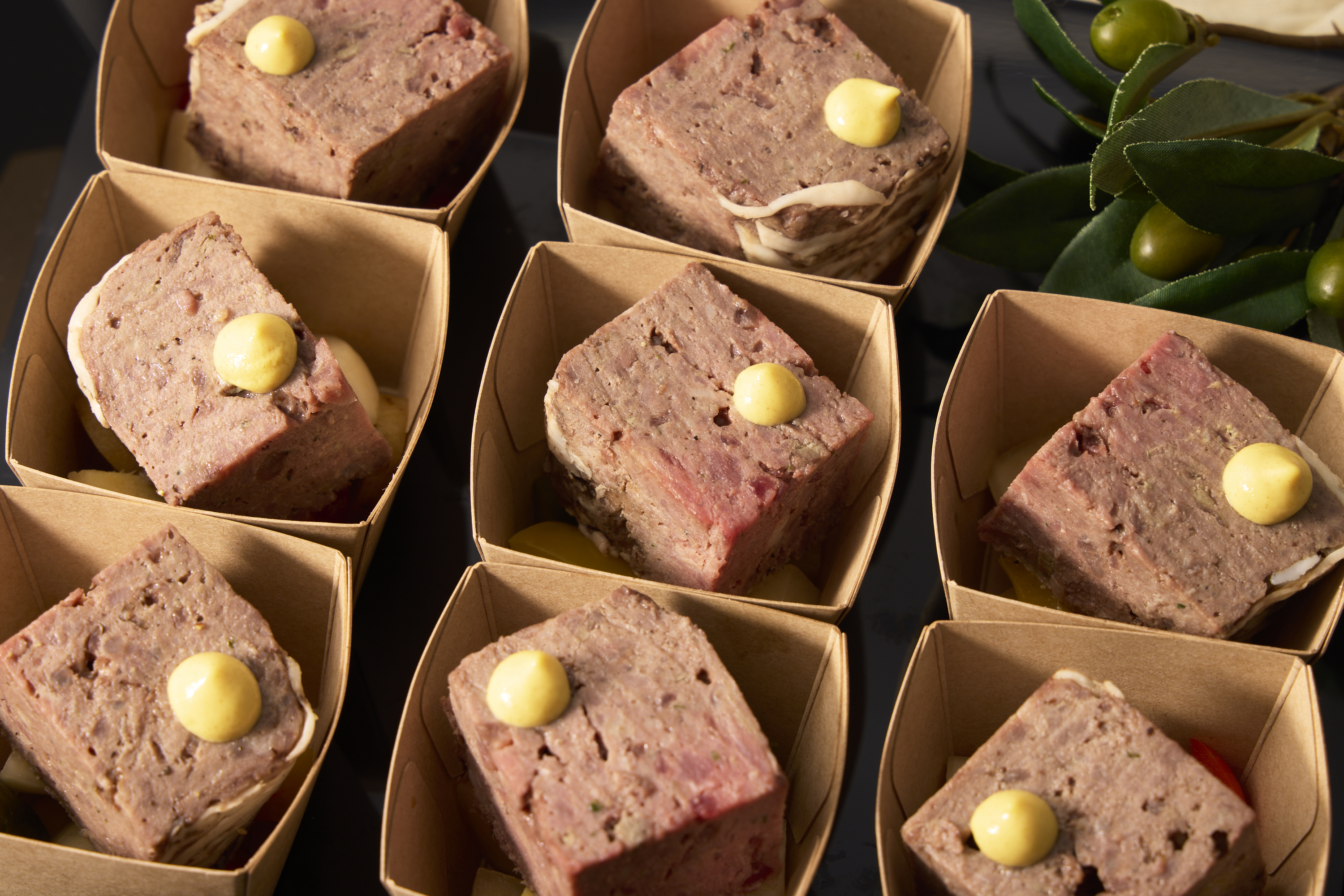 特製パテ&鰹出汁の自家製ピクルス