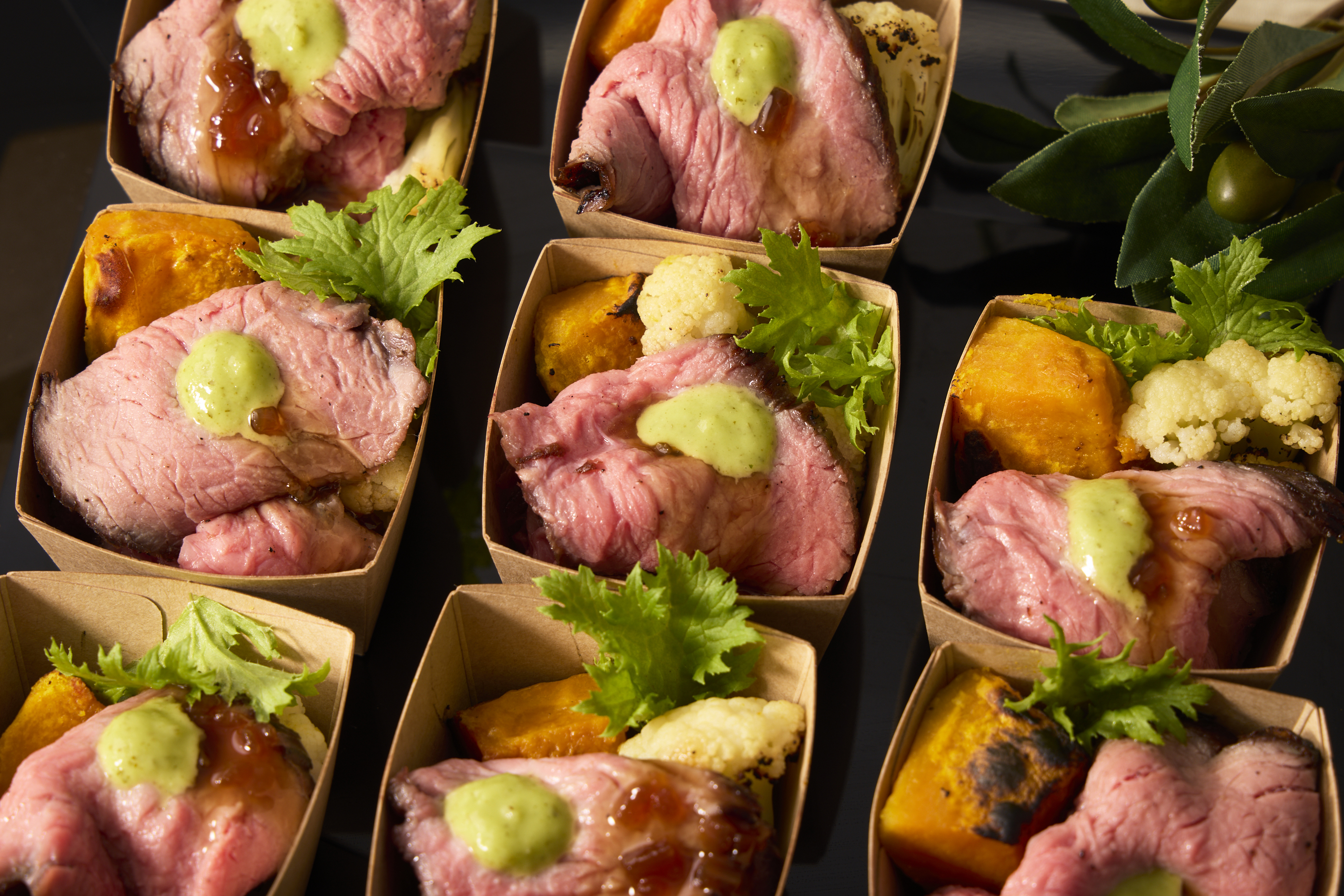 国産牛と野菜のロースト　伊豆山葵ソース