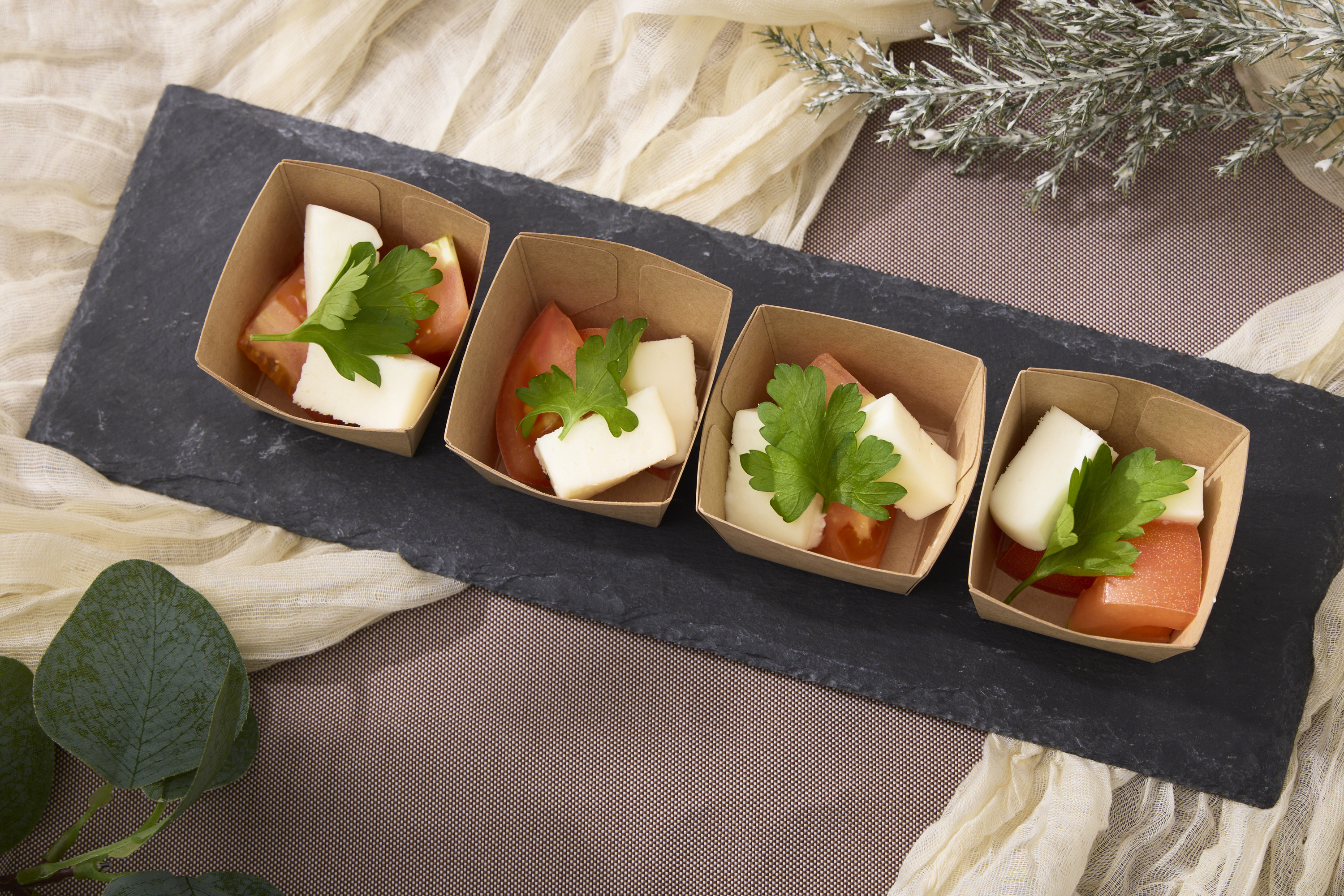 農園から届いたトマトのカプレーゼ