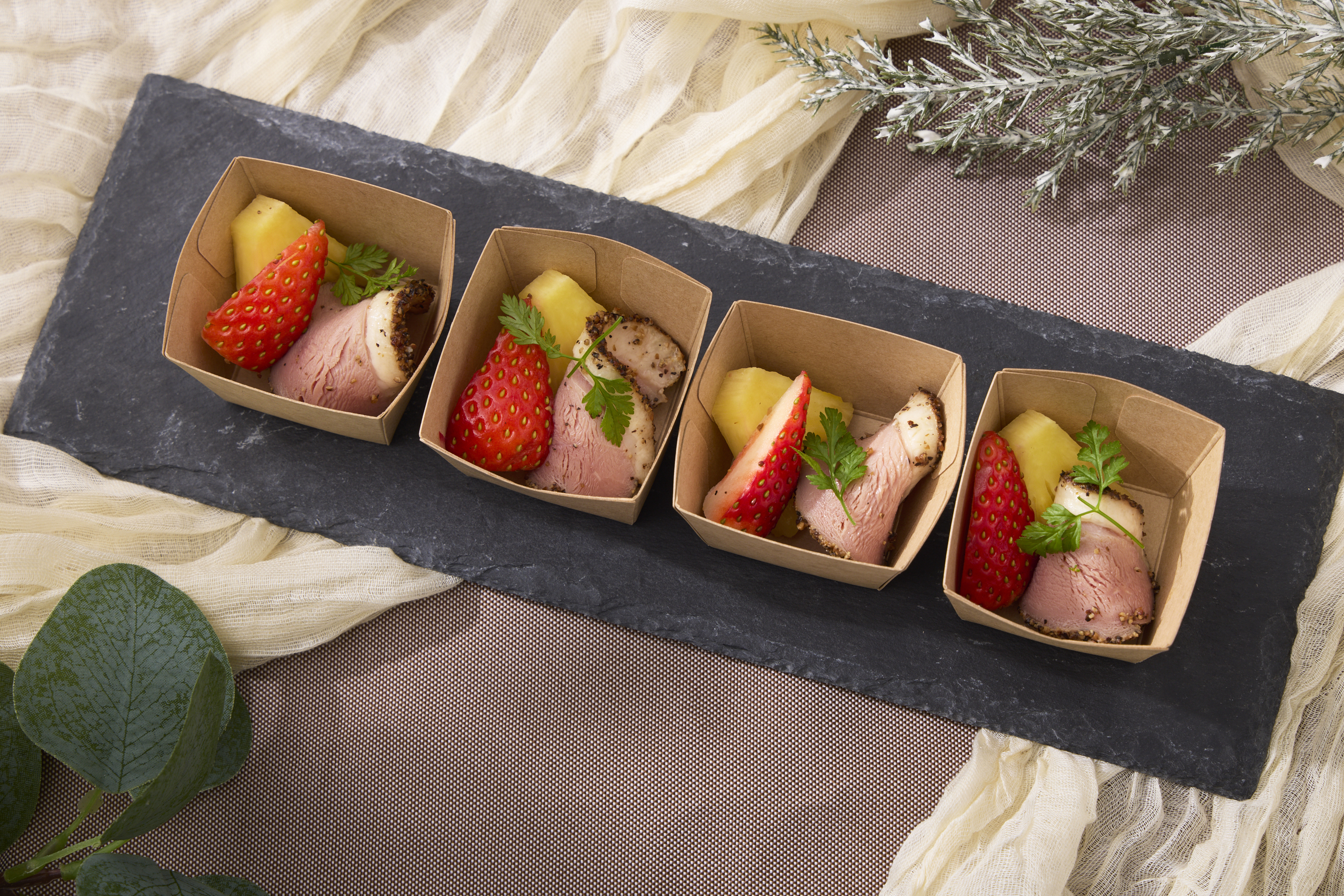 鴨のローストとフルーツのマリアージュ