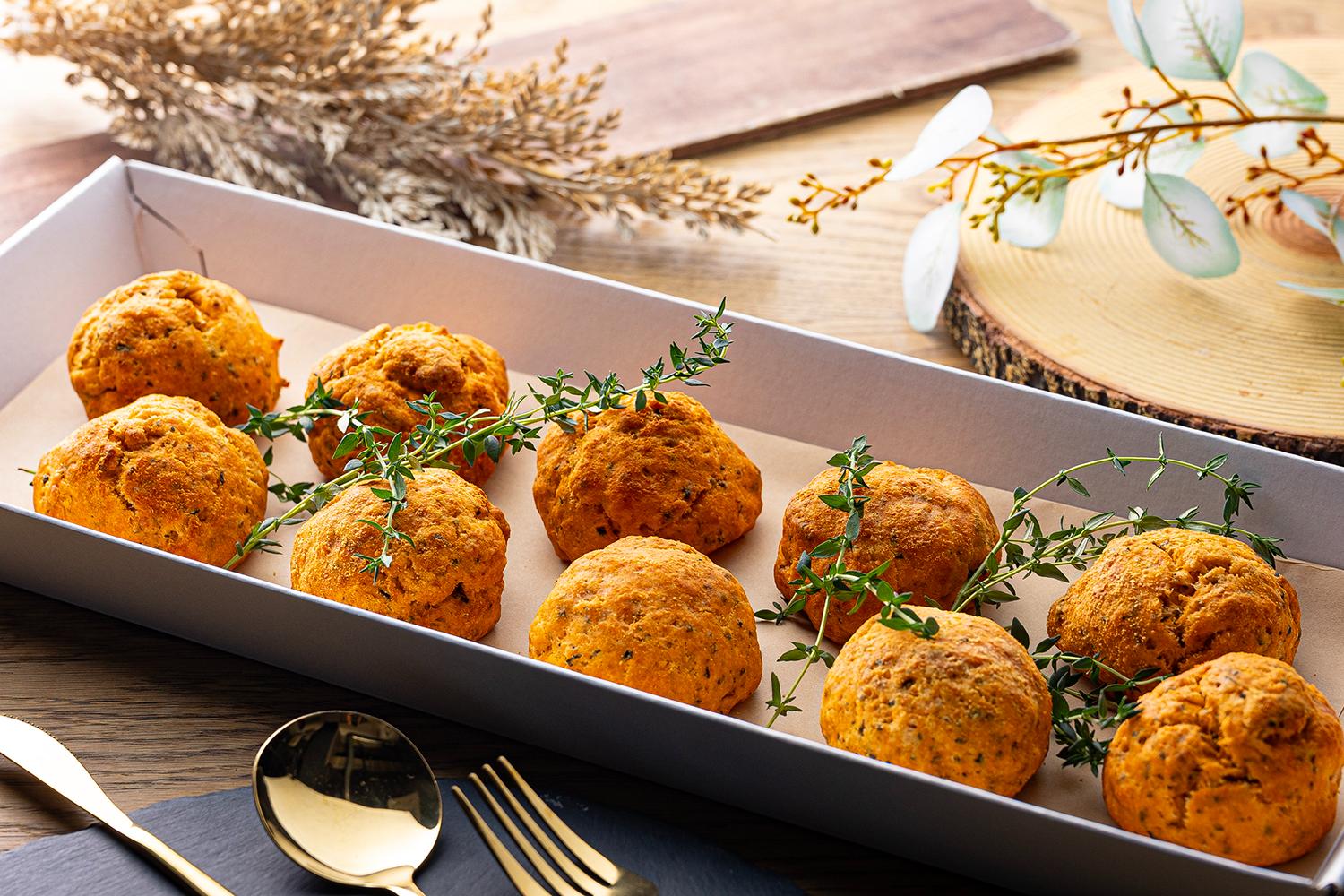 季節のセイボリースコーン