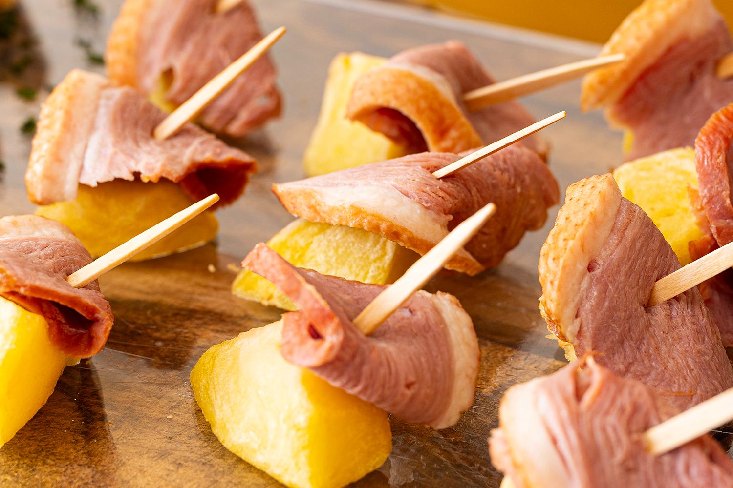 鴨の紅茶スモークとじゃがいものフリット
