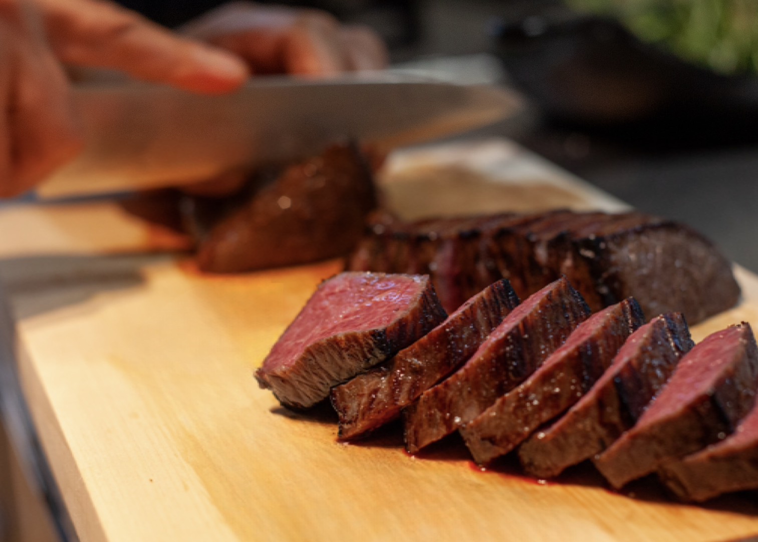 【2～4月限定メインディッシュアップグレード】プレジデンシャル・フレンチビュッフェ〈スペシャリテ〉画像1