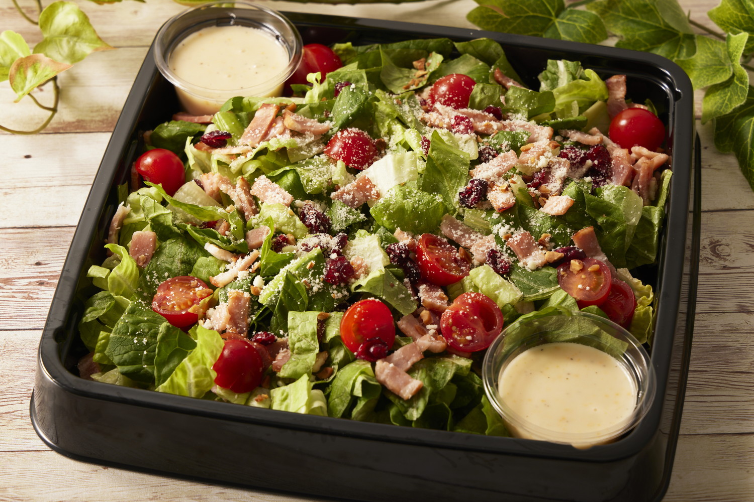 彩り野菜のシーザーサラダ
