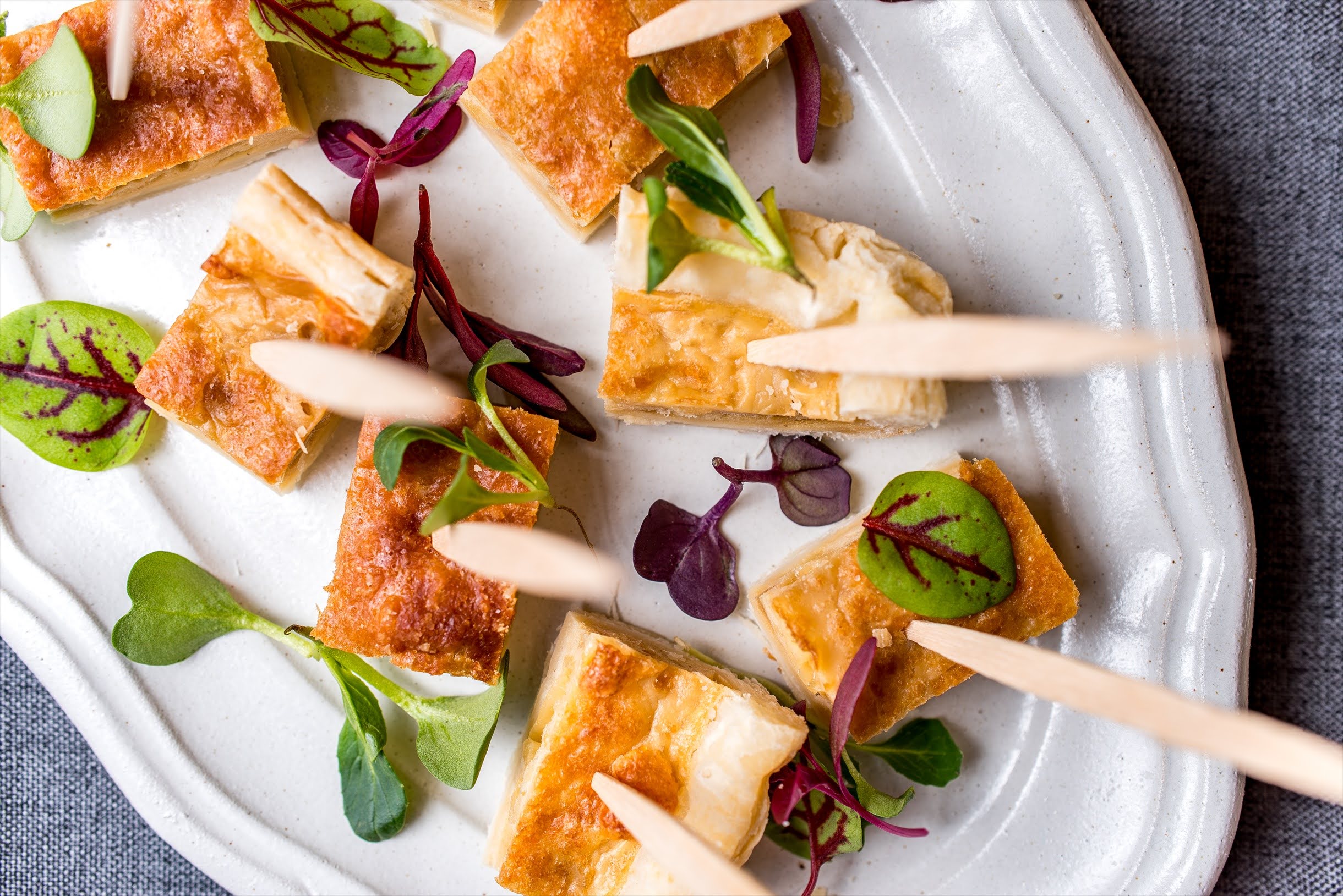 新玉ねぎのオニオングラタンキッシュピンチョス