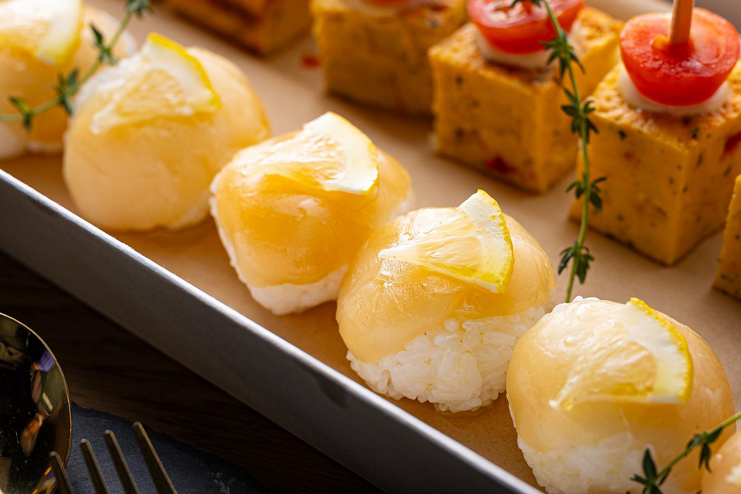 ⑧海鮮⼿毬寿司
