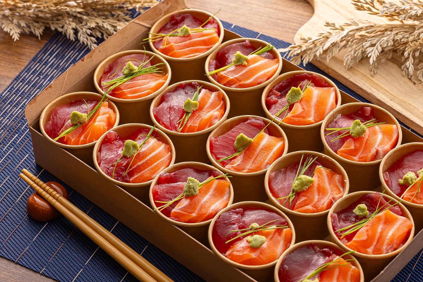 まぐろ＆サーモンの押し寿司カット