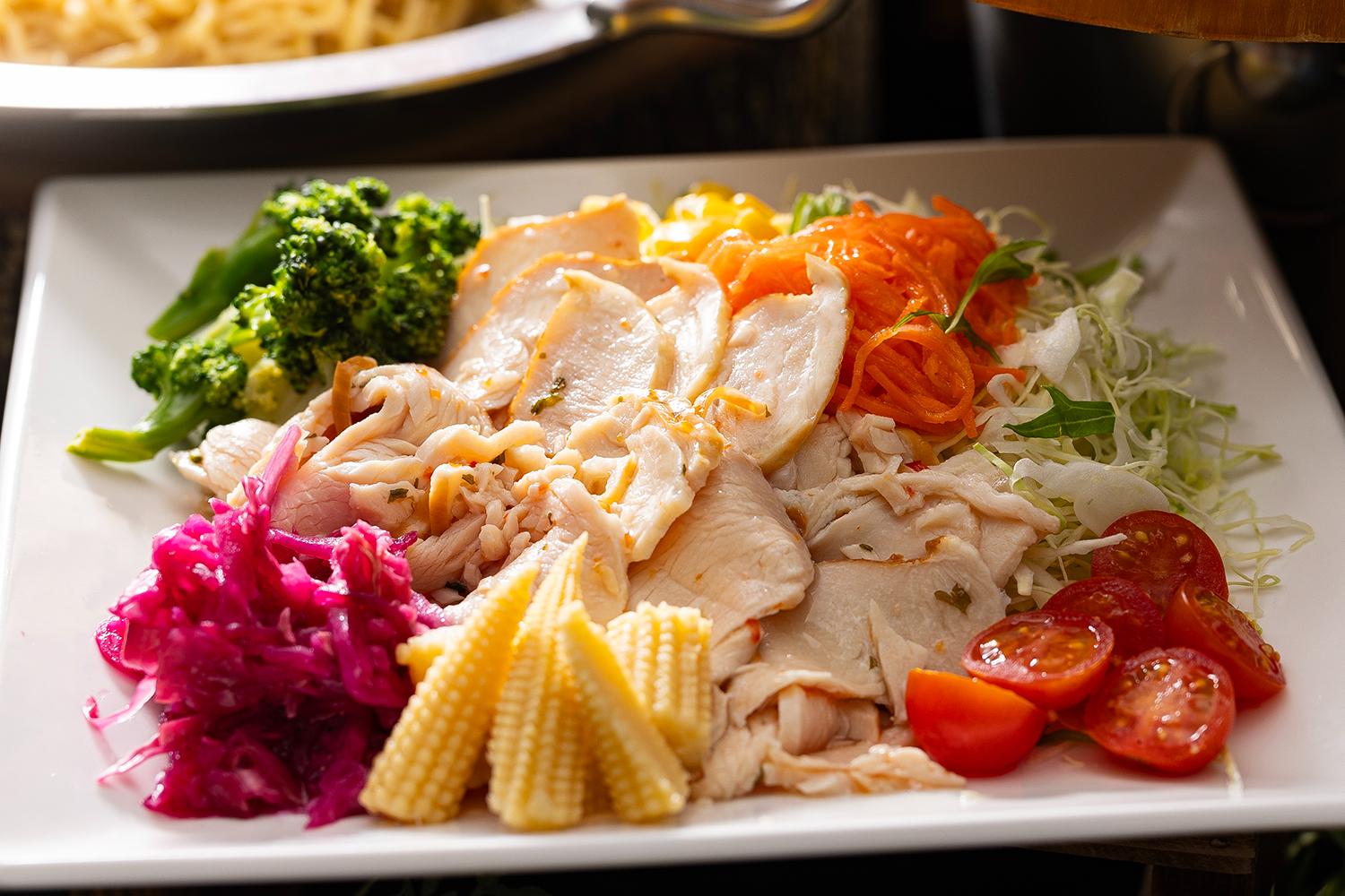 スモークチキンのマリネ風サラダ