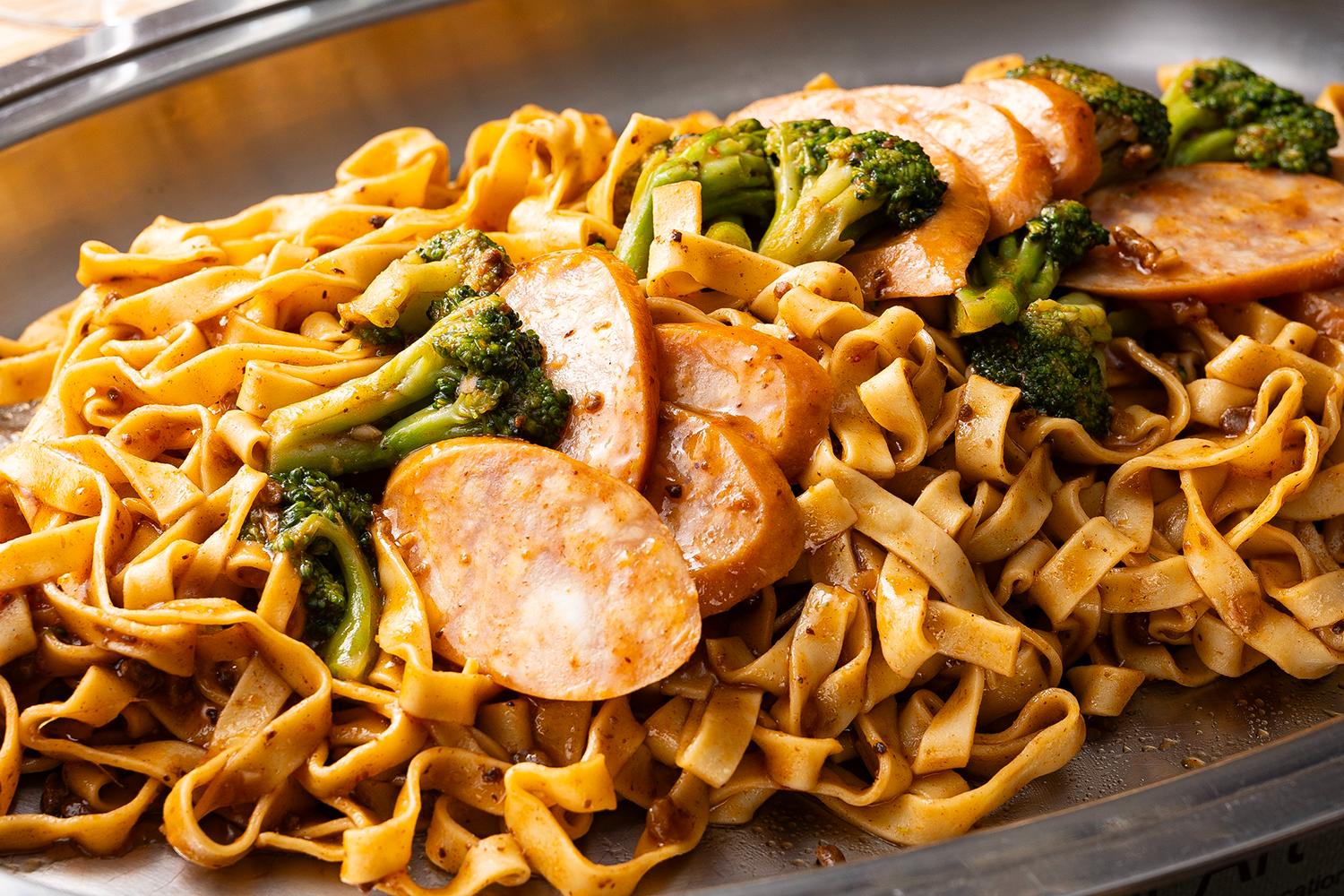 ピリ辛！スパイシートマトソースパスタ（温製）