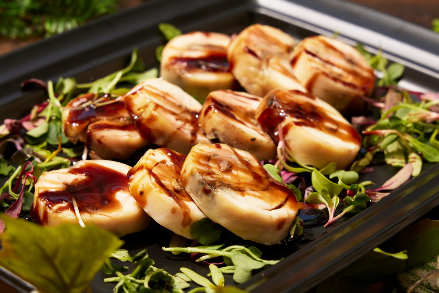 若鶏のガランティーヌ バルサミコソース