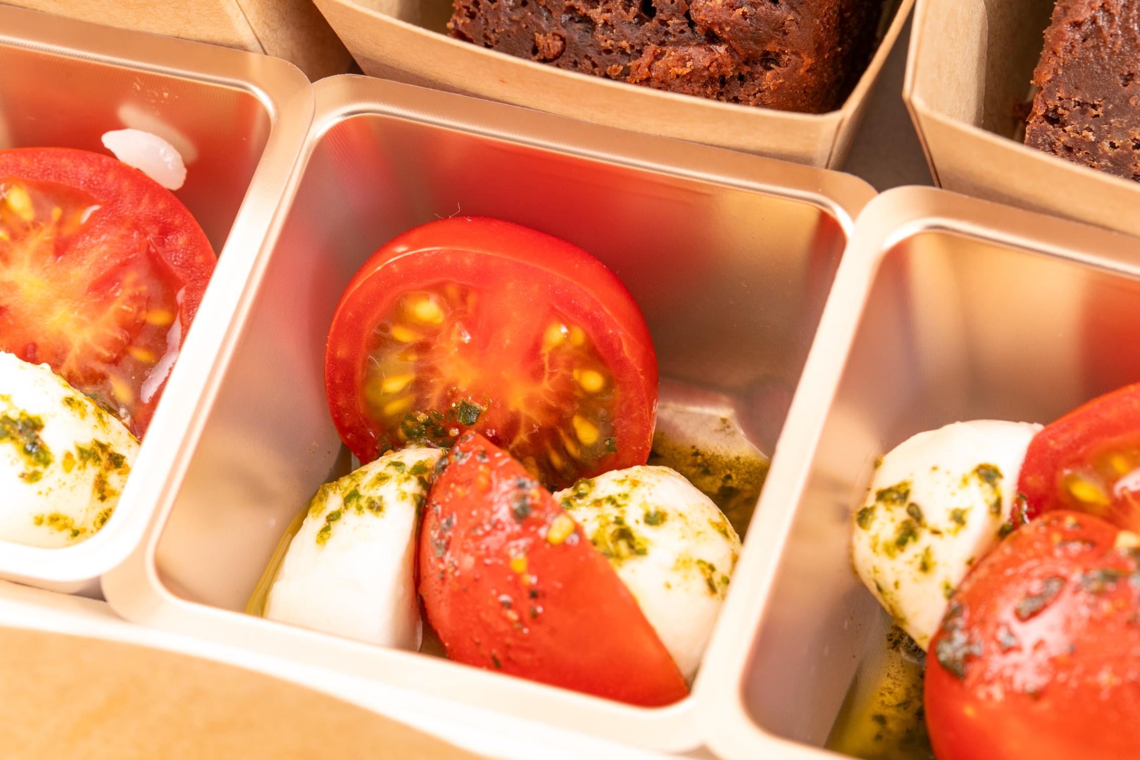 カプレーゼピンチョス