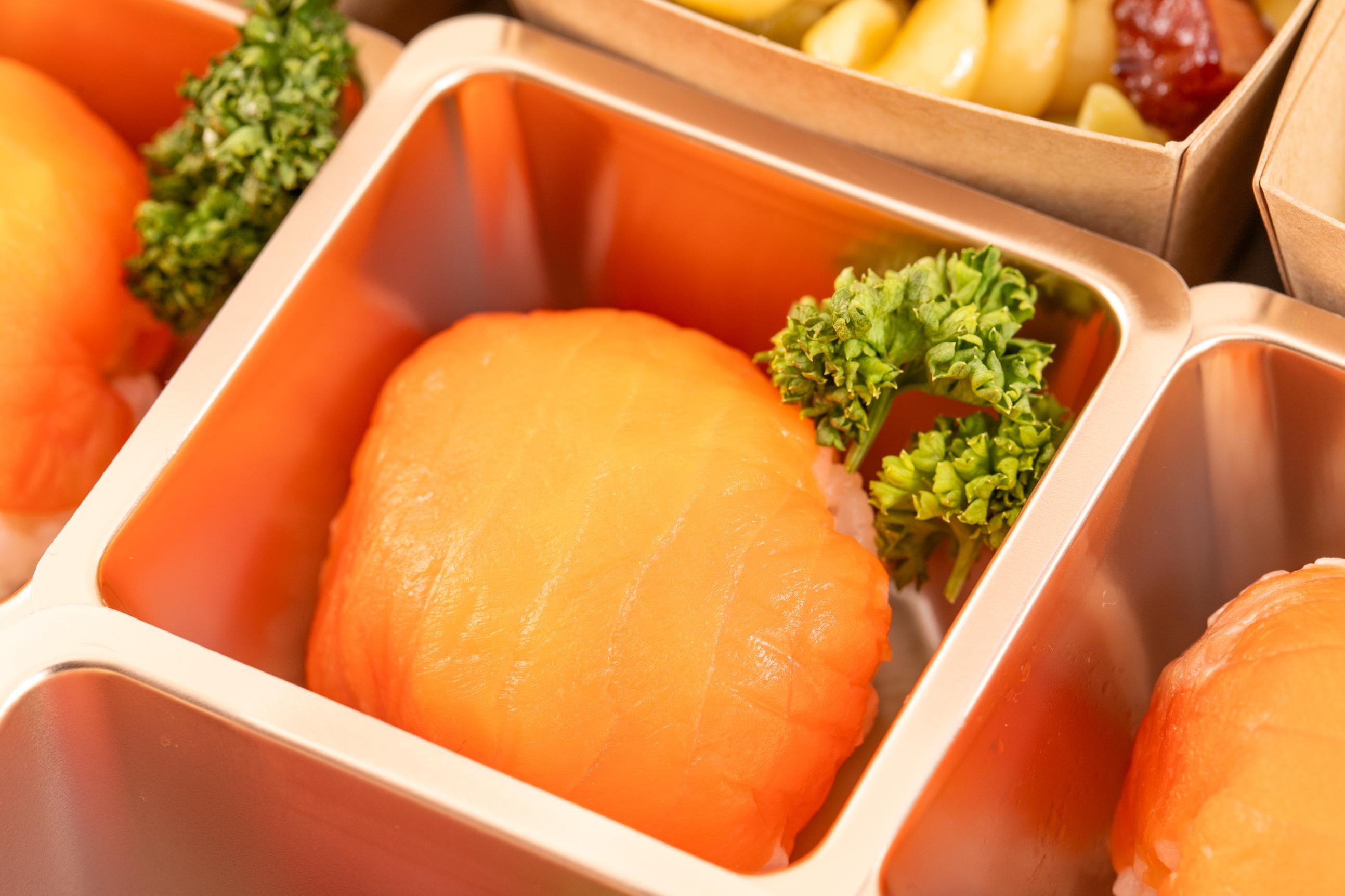 握りずし(サーモン)