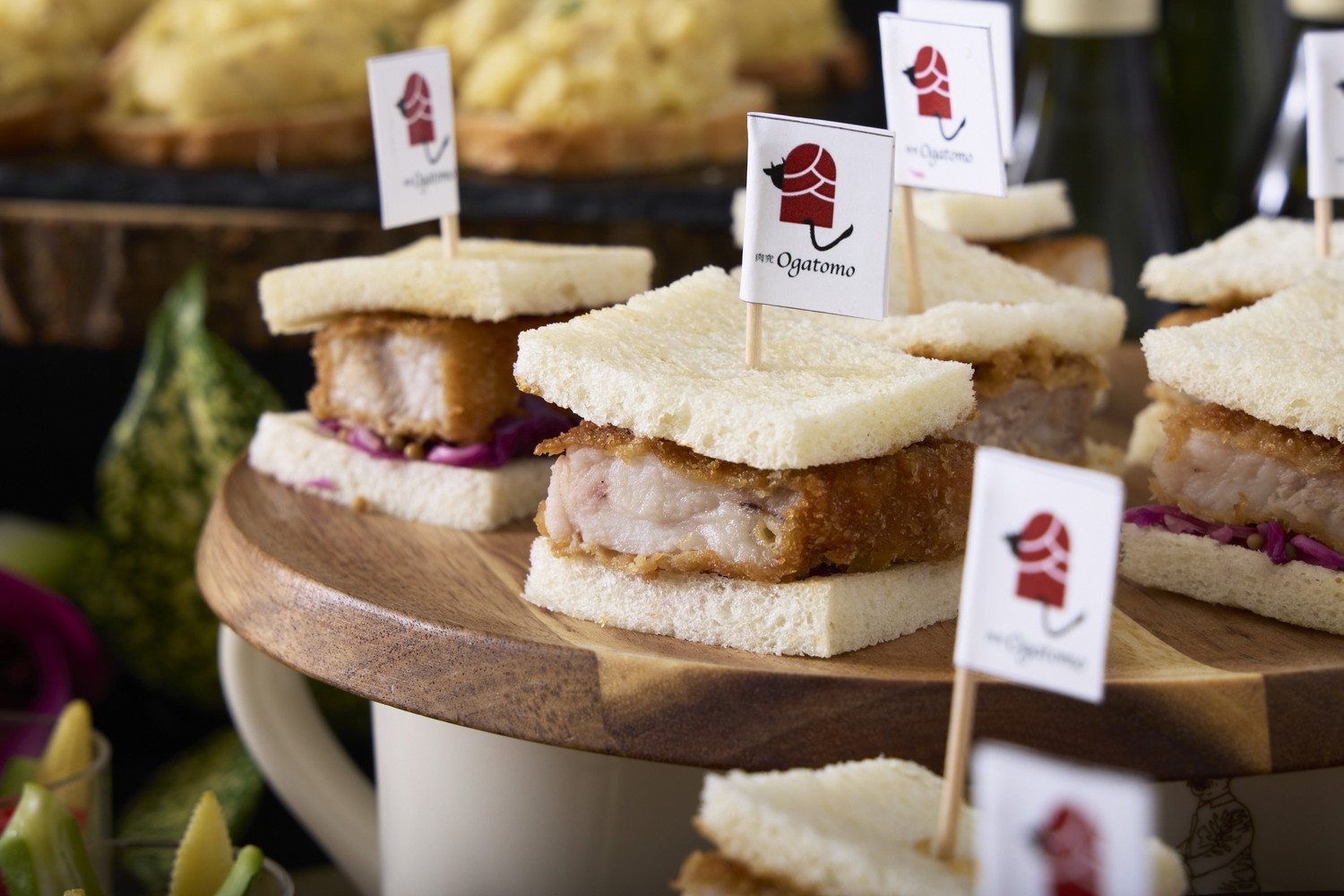 金華豚のカツサンド