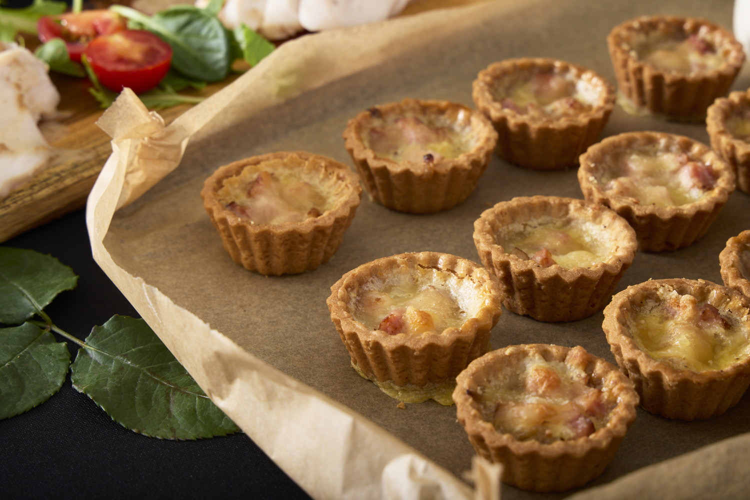 ベーコンと玉ねぎのミニキッシュ