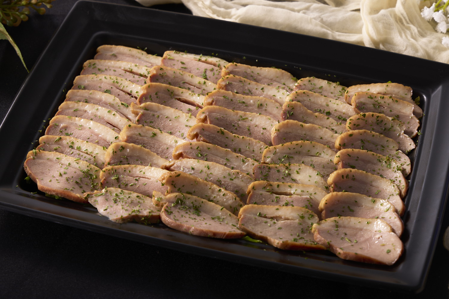 スパイス燻製ダックの薄切り