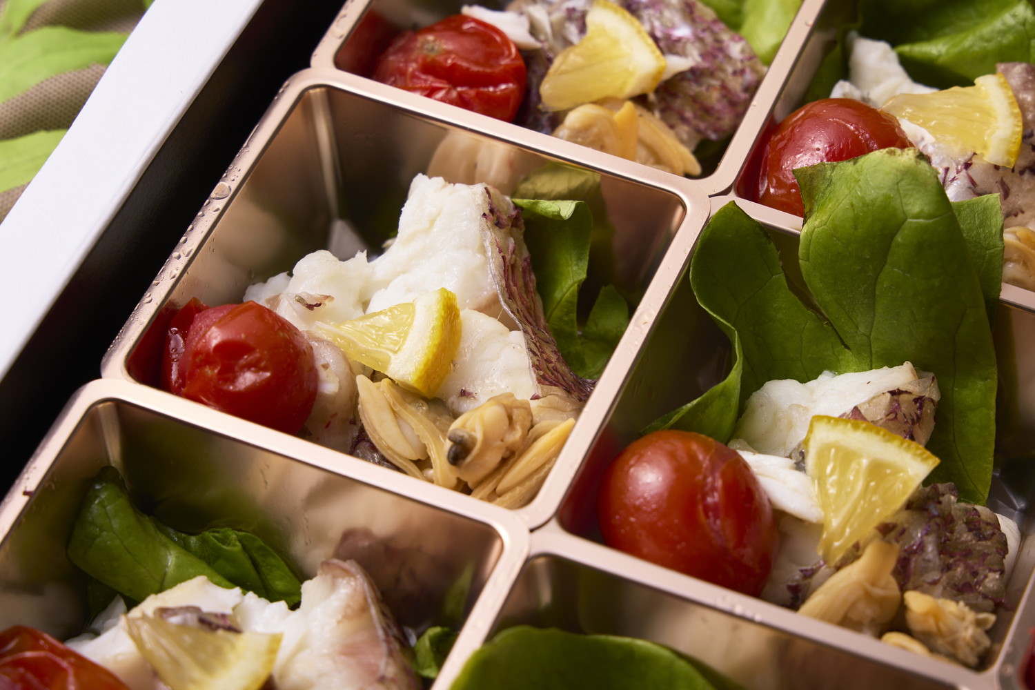 真鯛とアサリの和風アクアパッツァ  with蜂蜜レモン