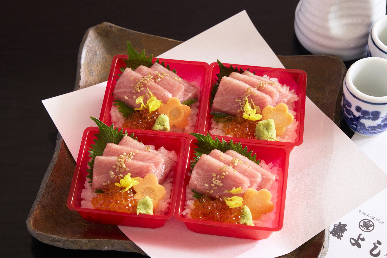 本マグロいくらごはん