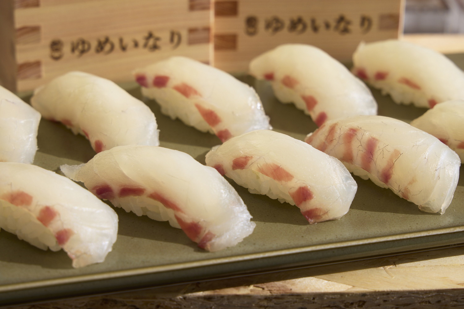 季節を味わう 握り寿司二種