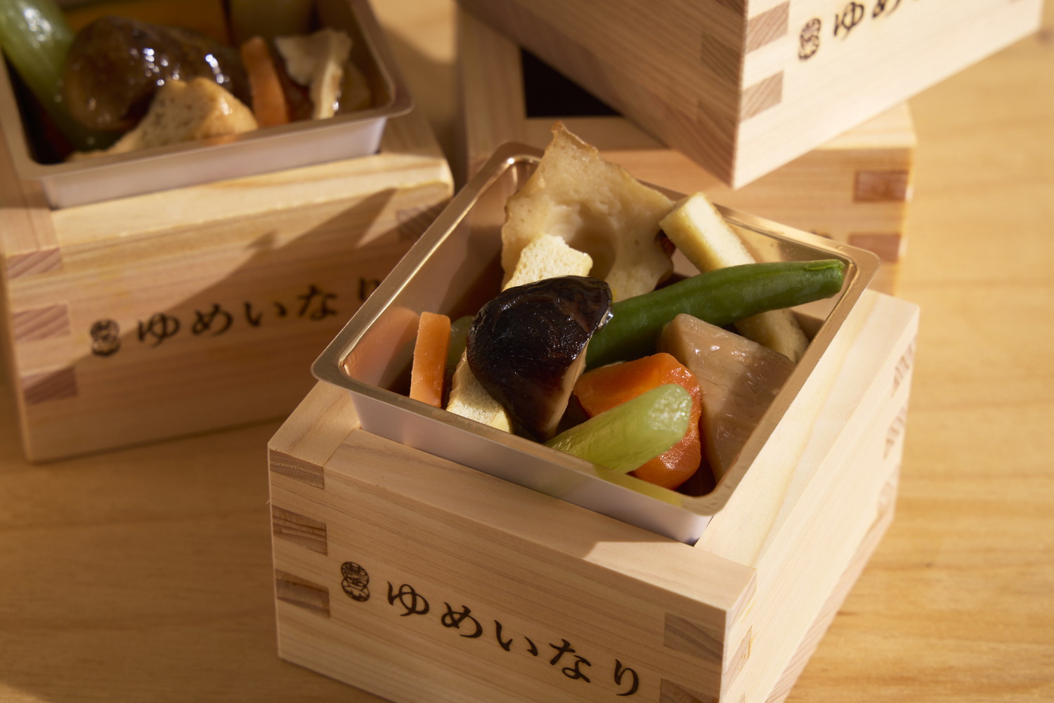 すき焼き仕立ての彩り野菜煮込み