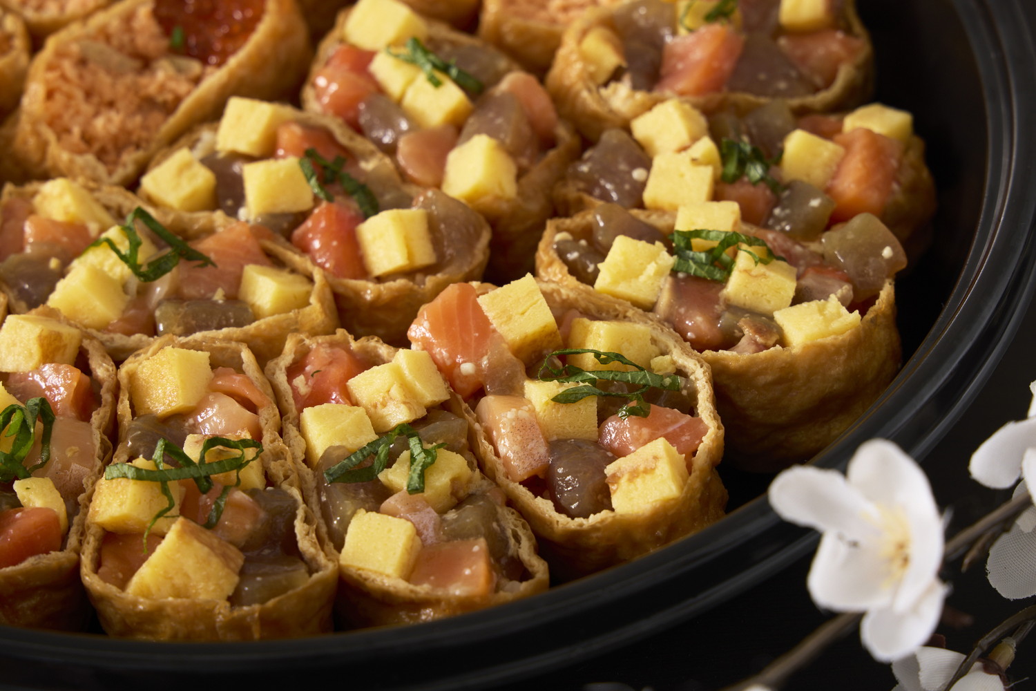 海鮮ちらしいなり