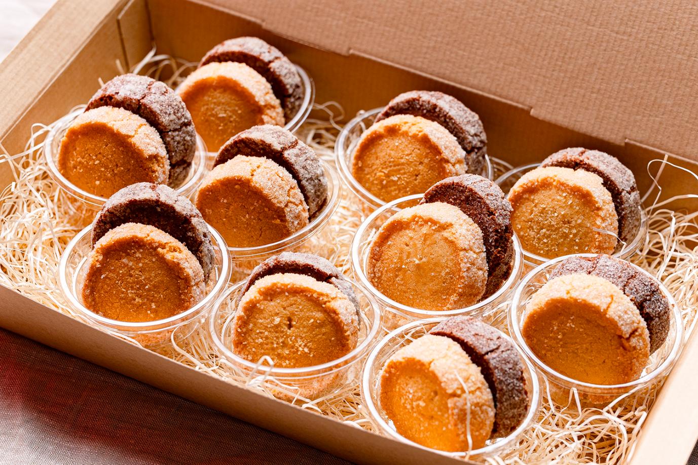 サブレ2種（写真はプレーンとチョコ）