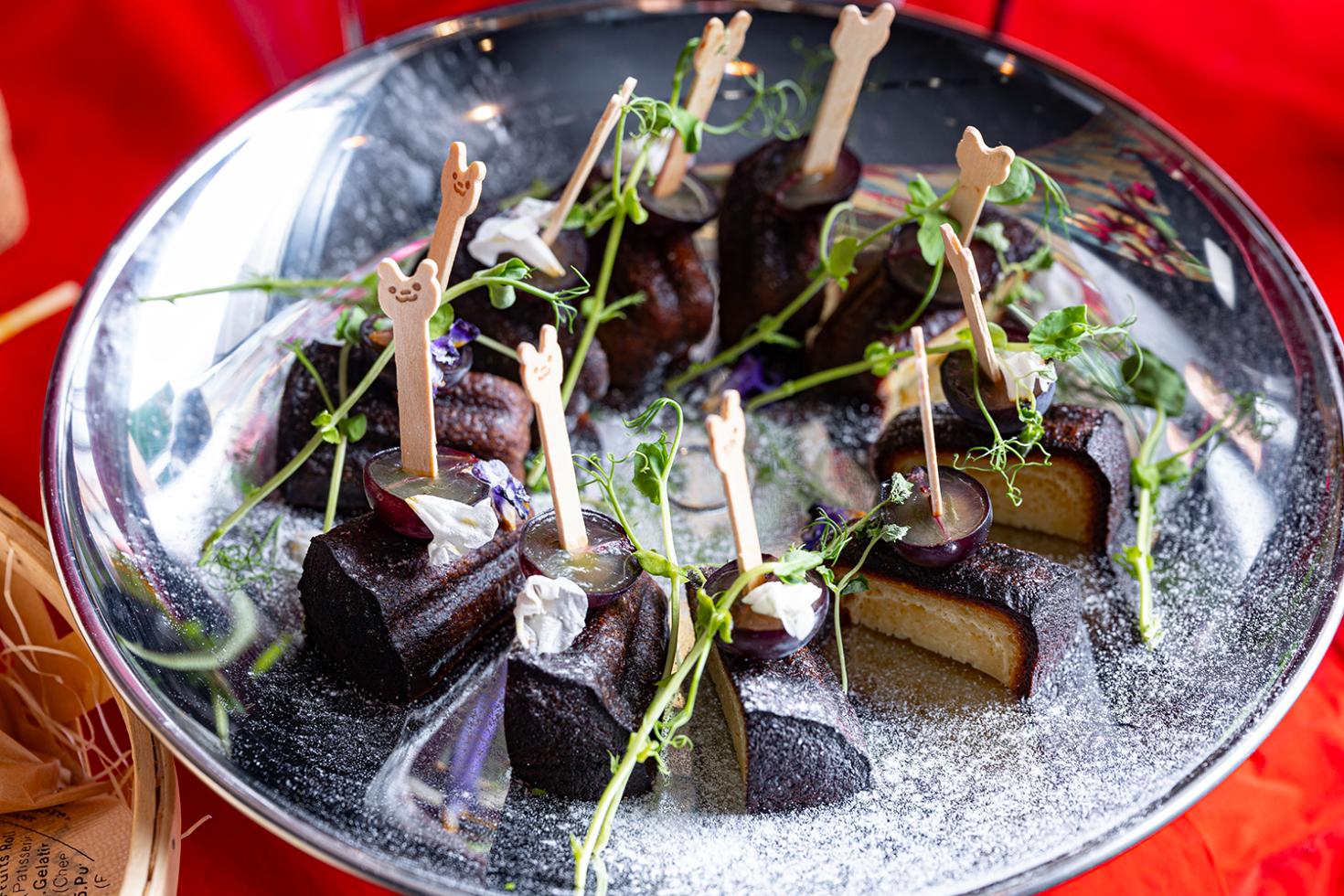 ゆゆのカヌレ　～季節のフルーツ～