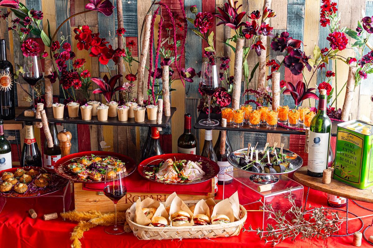 全体のイメージ写真です（10人分）