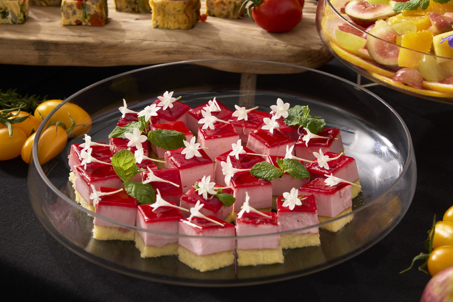 【期間限定20％割引￥10,000→￥8,000】フリードリンク付きGrand Luxe Party Buffet＜和牛ローストビーフカッティング付き＞画像14