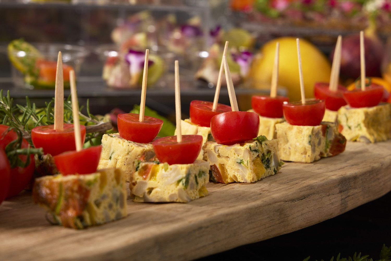 【期間限定20％割引￥10,000→￥8,000】フリードリンク付きGrand Luxe Party Buffet＜和牛ローストビーフカッティング付き＞画像5