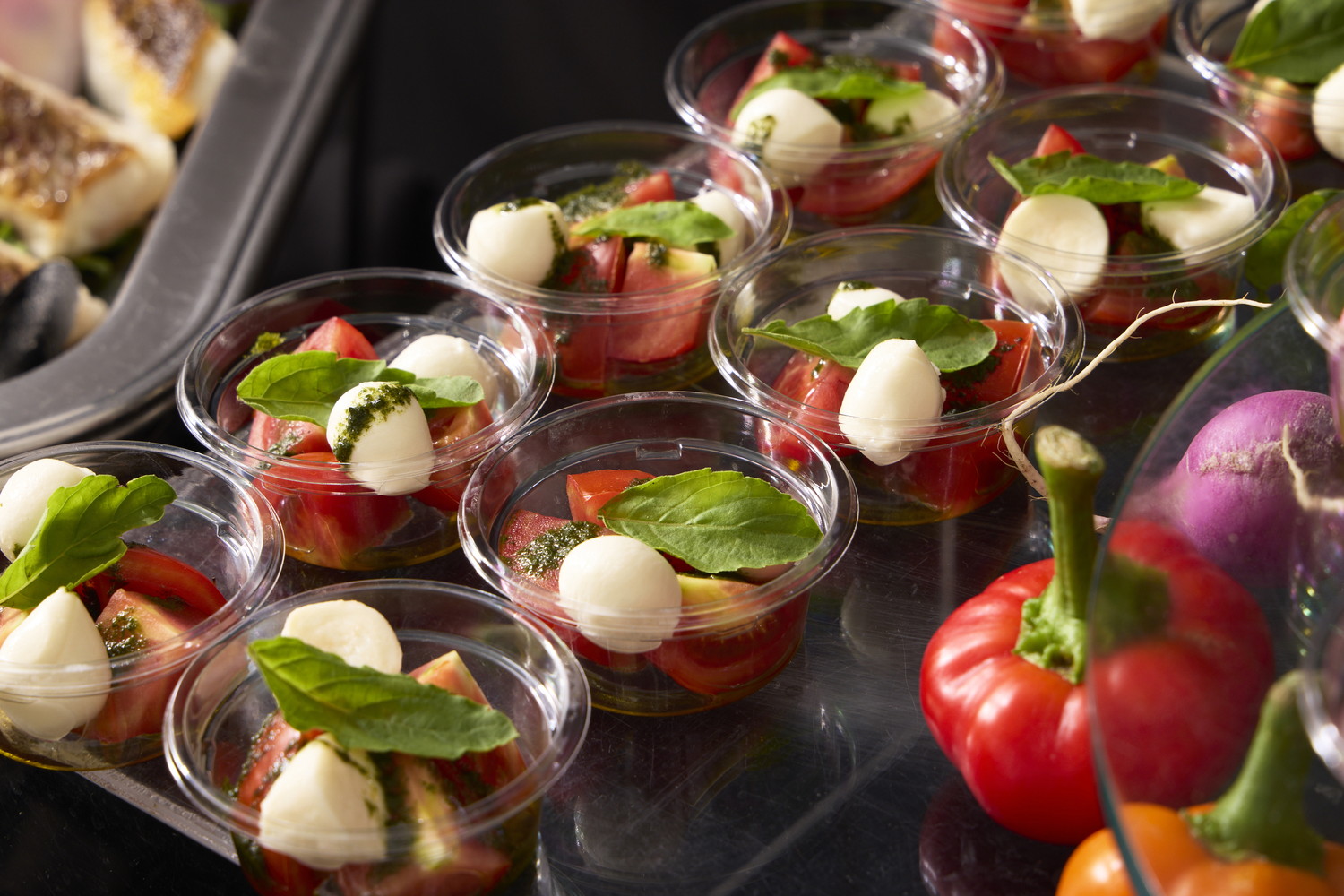 農園から届いたトマトのカプレーゼ