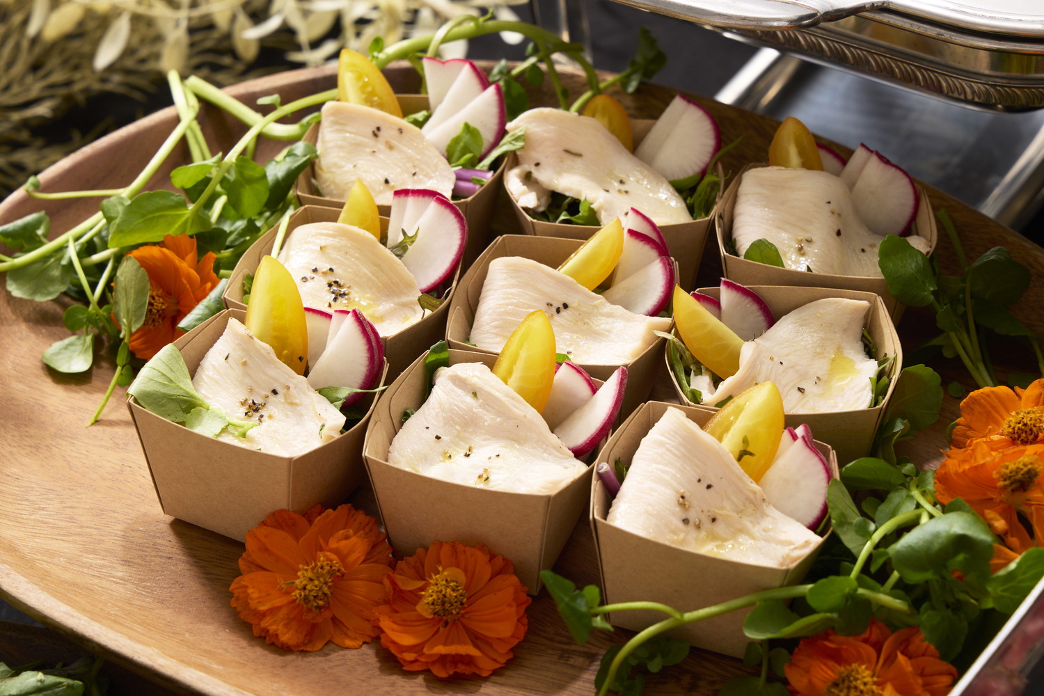 自家製鶏ハムのサラダ仕立て　オリジナルドレッシング