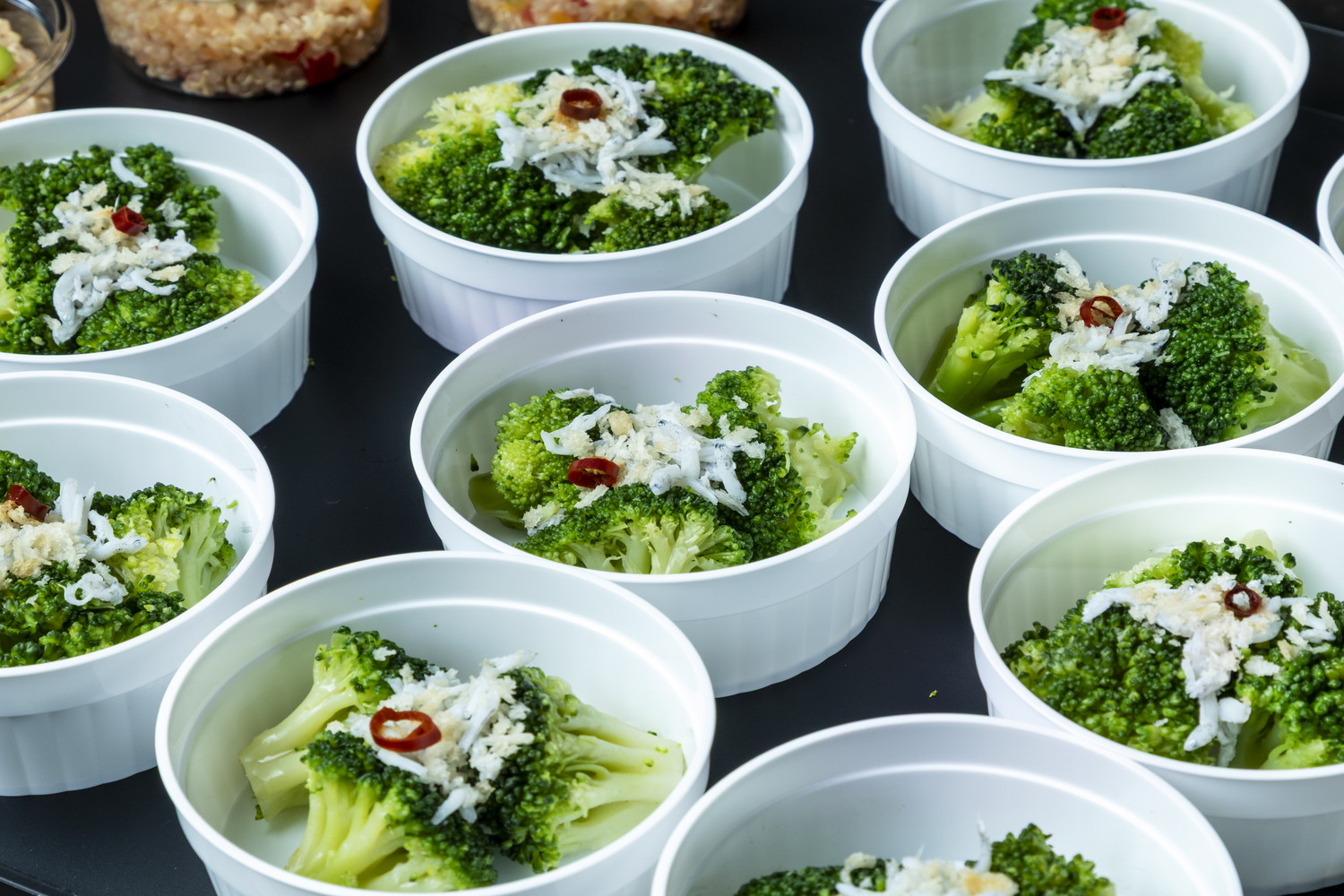 シラスとブロッコリーのアーリオオーリオ