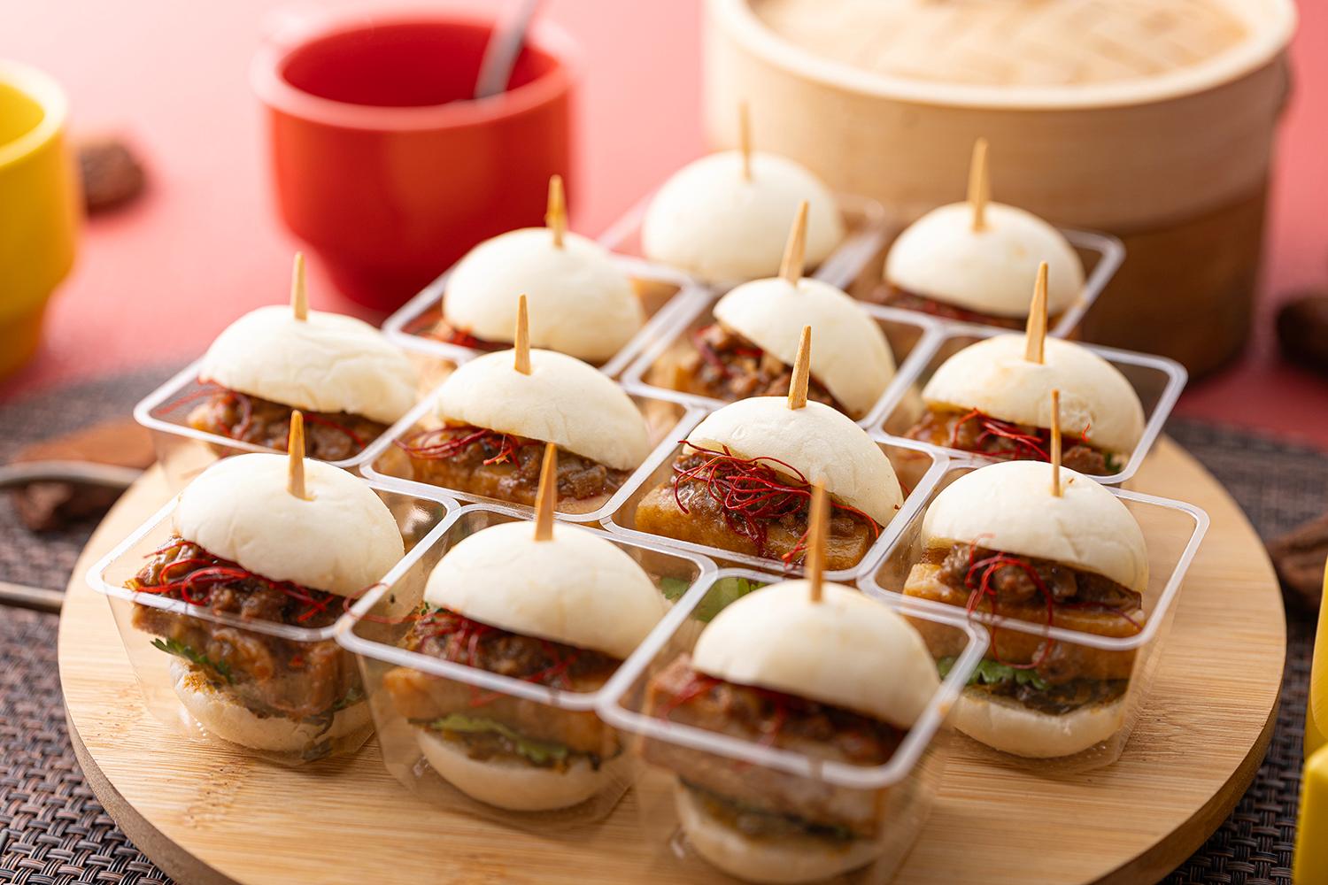 台湾式ハンバーガー 刈包（グアバオ）～ルーロー風味～
