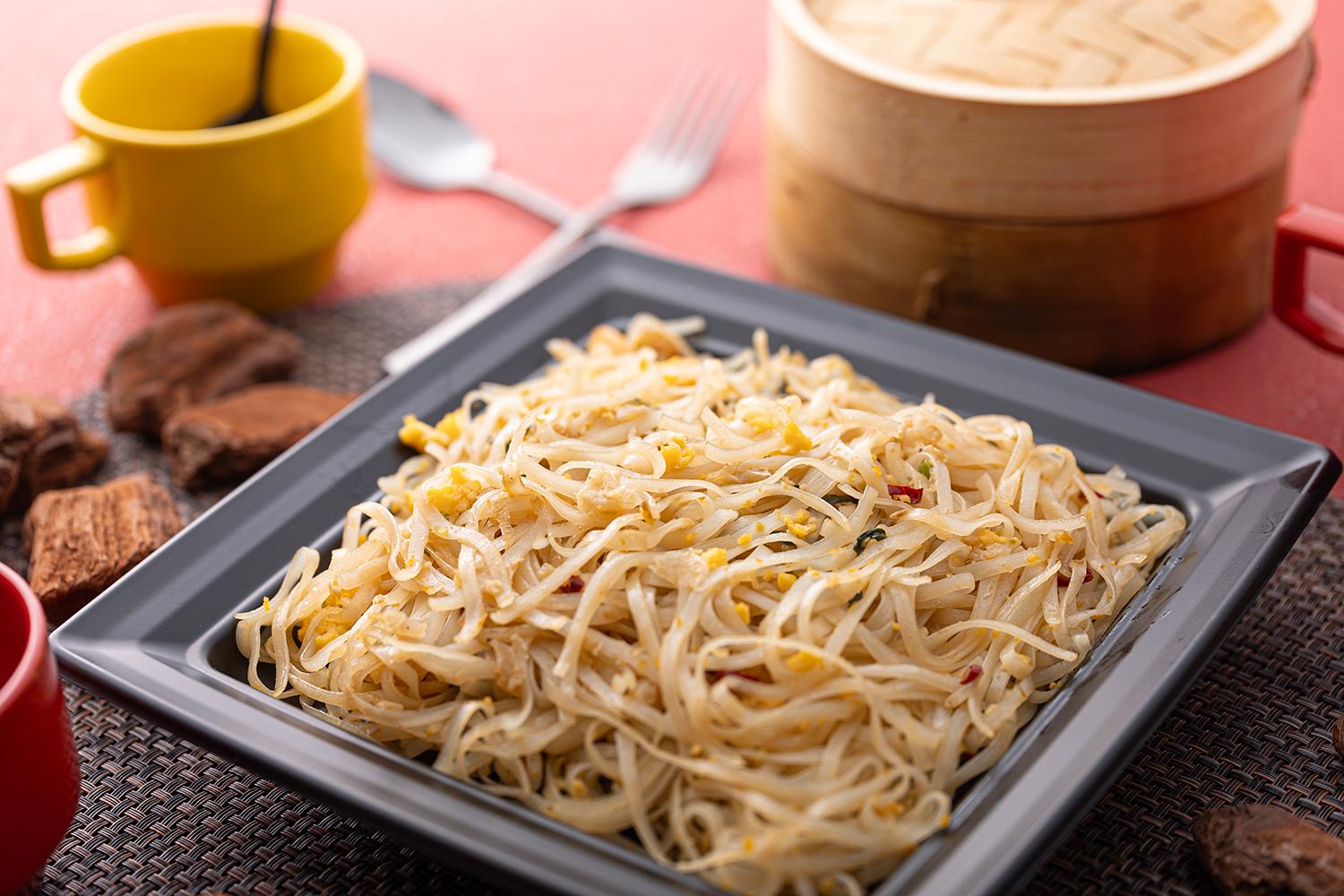 パッタイ（タイ風焼きそば）
