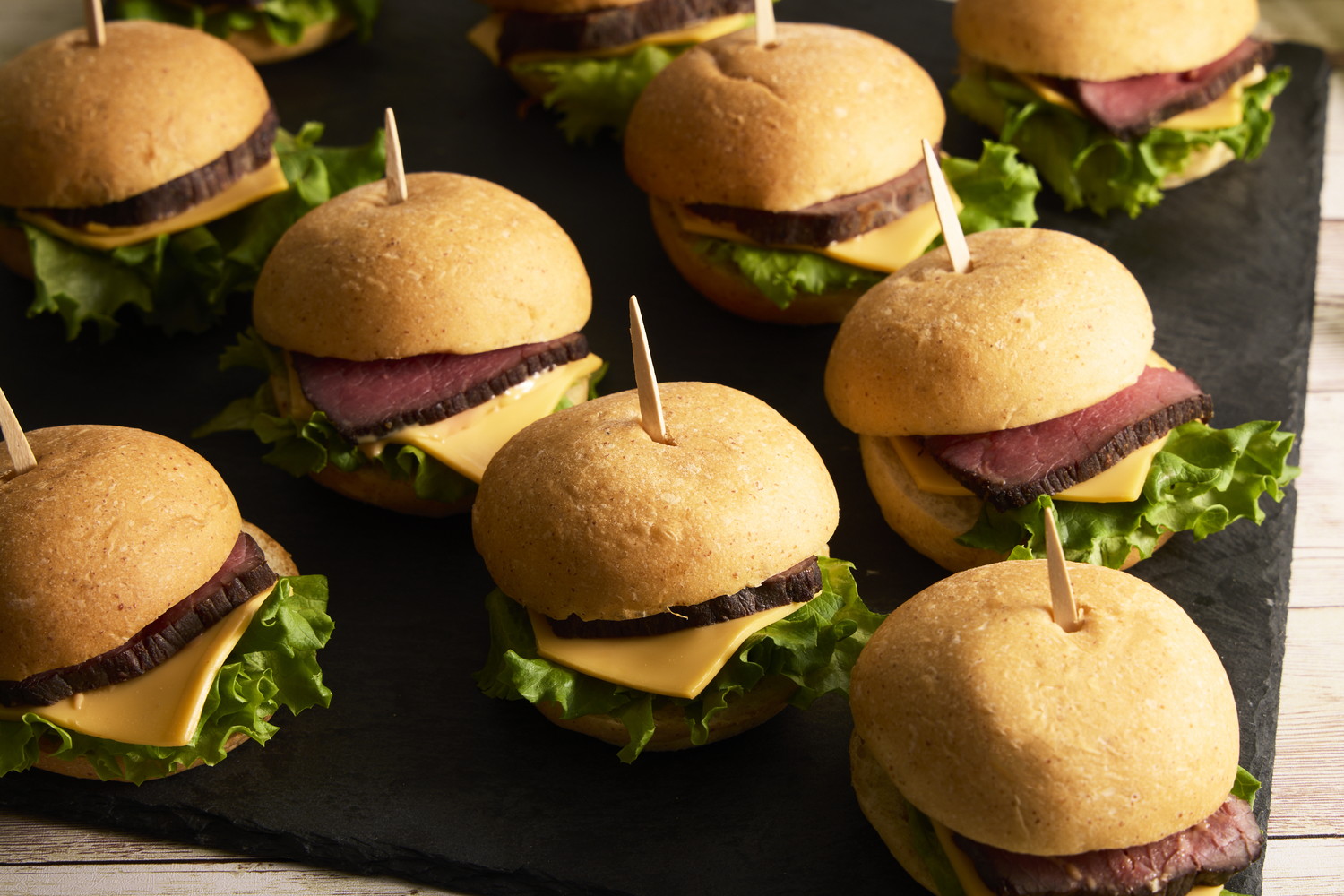 ローストビーフのプチバーガー　照り焼き風味
