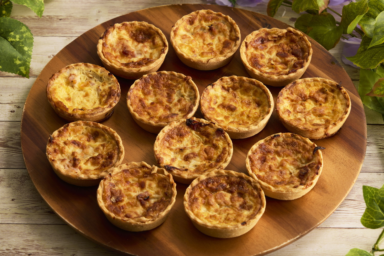 ベーコンとチーズのとろけるミニキッシュ
