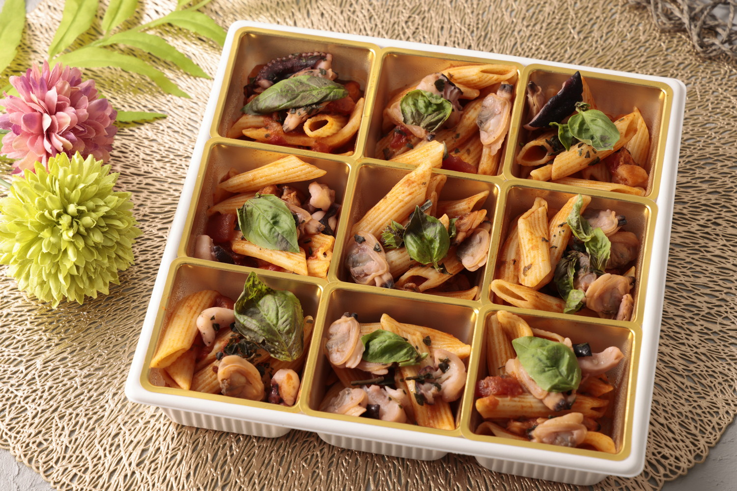 バジル香る魚介のペスカトーレペンネ