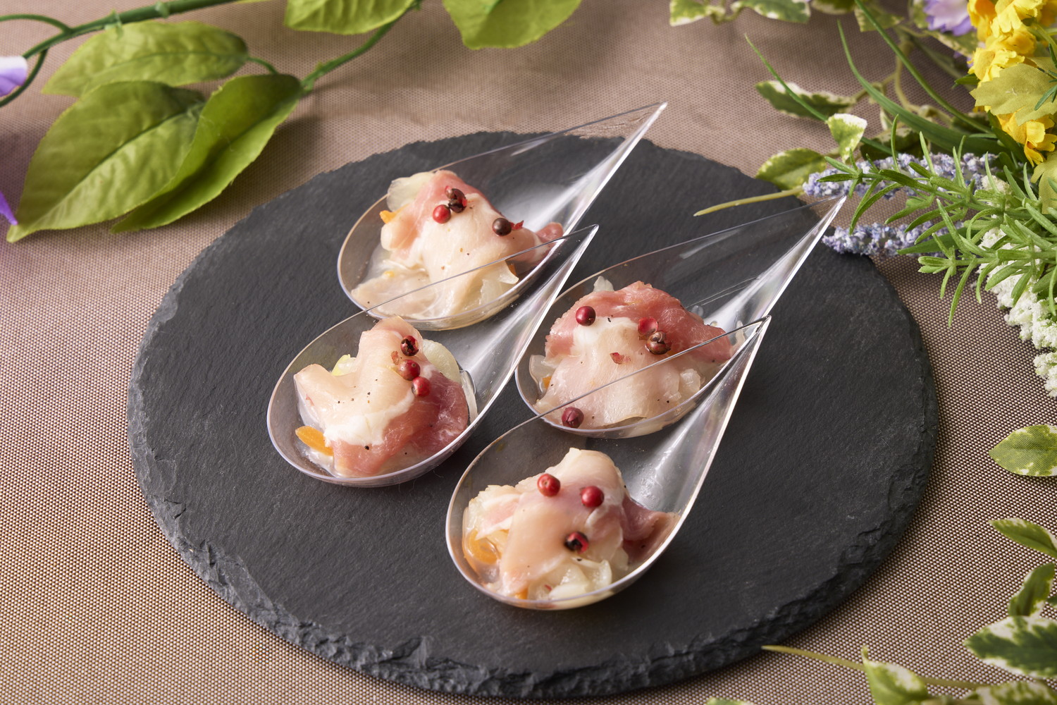 さっぱり香る生ハムマリネ