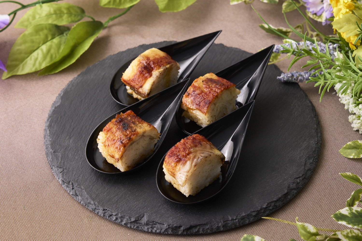 香ばし鰻のひとくち寿司