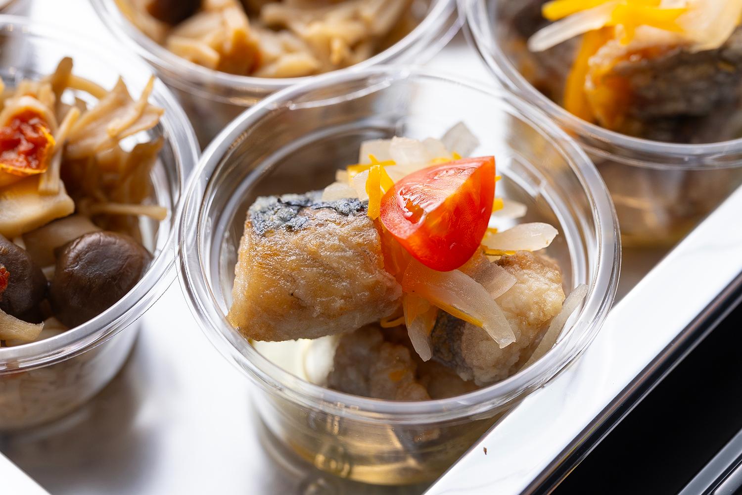 旬魚のエスカベッシュ 彩り野菜を添えて