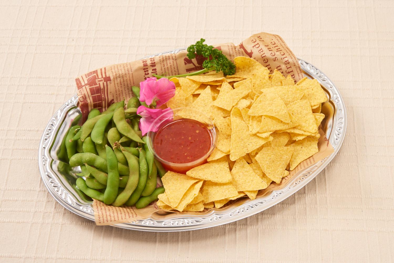 トルティーヤチップス＆おつまみ一品
